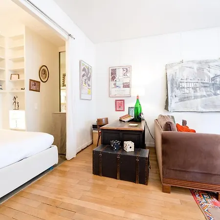 Apart - Cognacq Jay Apartament
